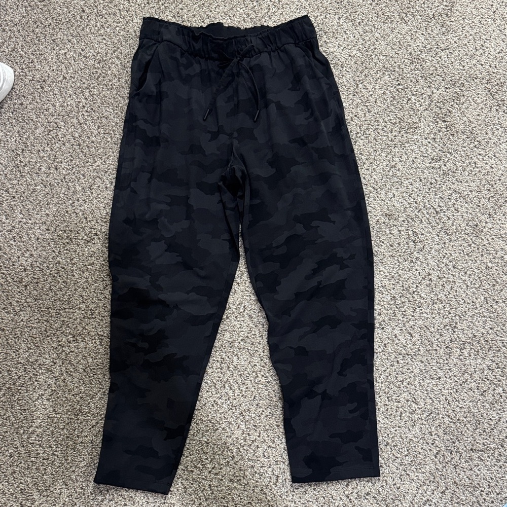 Lululemon camo jogger pants